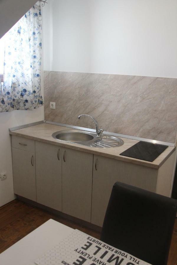 Mara Apartment Jelsa (Hvar)